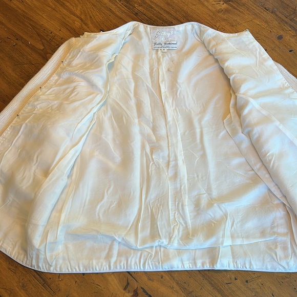 Vintage Sibley’s 100% wool made in Hong Kong short sleeve beaded sweater - Picture 7 of 8